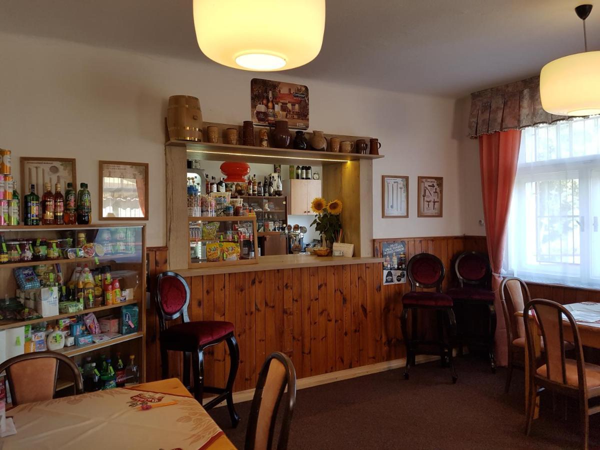 Penzion Na Pracharne Kladruby  外观 照片